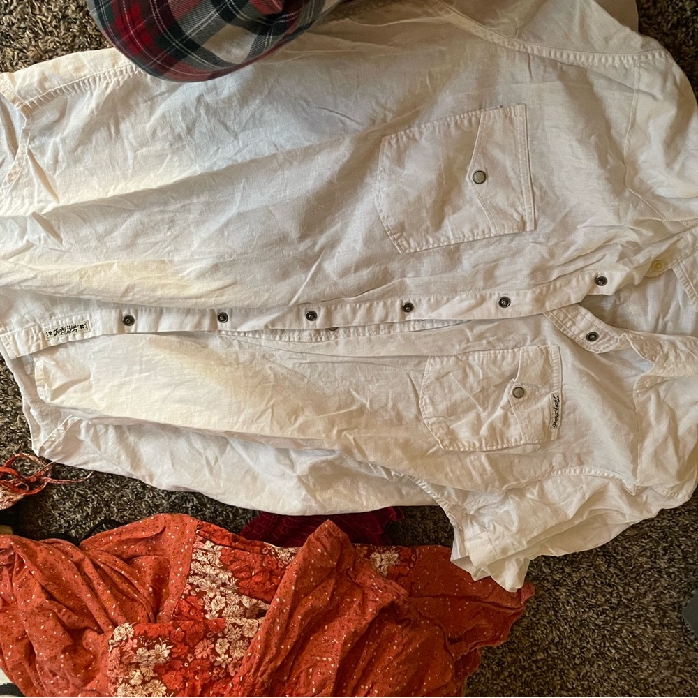 White X-L lucky brand shirt
